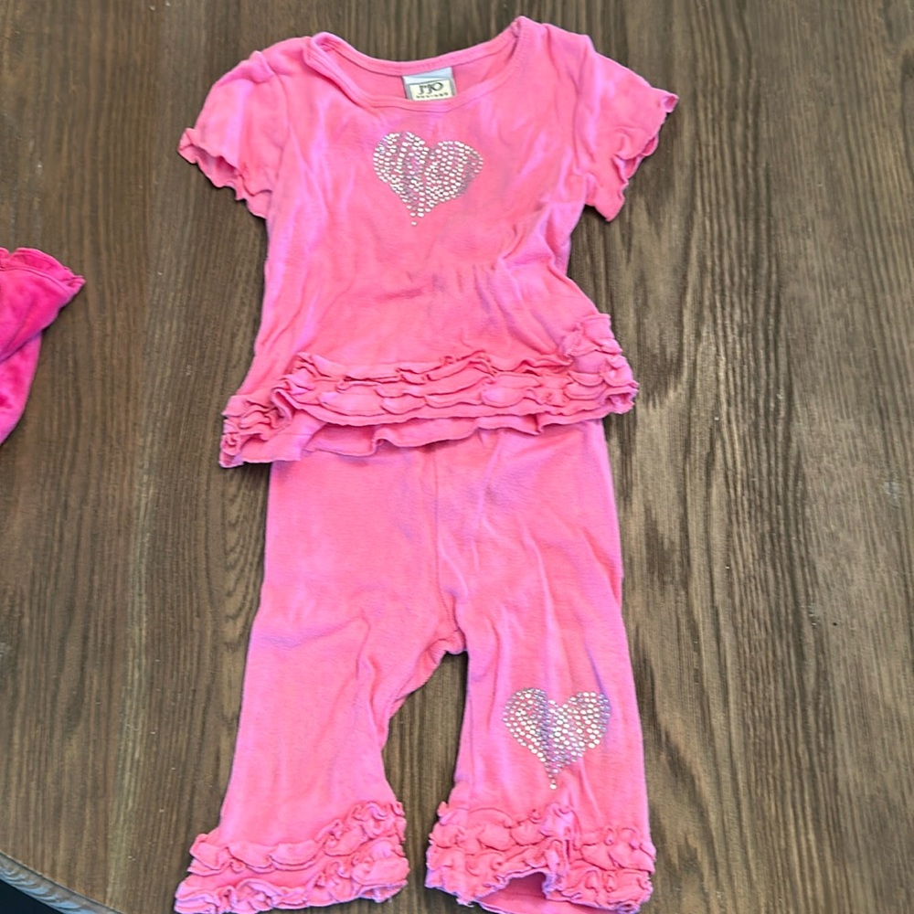 JoJo designs two piece set pants and tee pink with hearts size 18-24 months